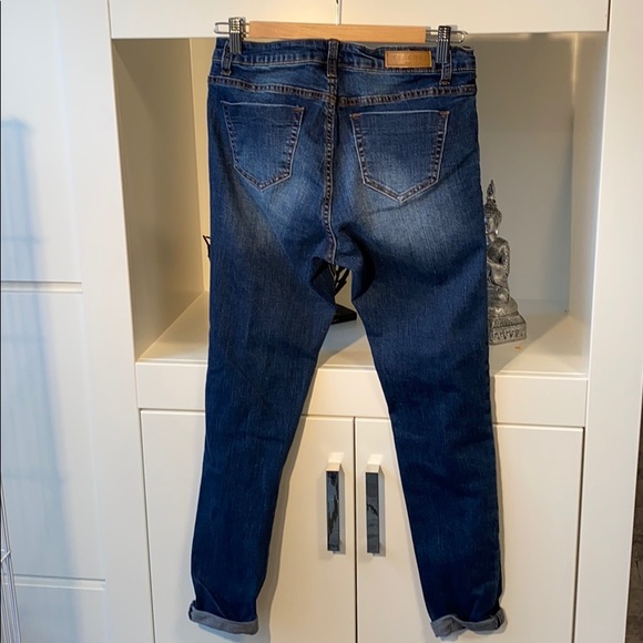 Ci Sono distressed cuff raw hem skinny jean - Picture 2 of 9